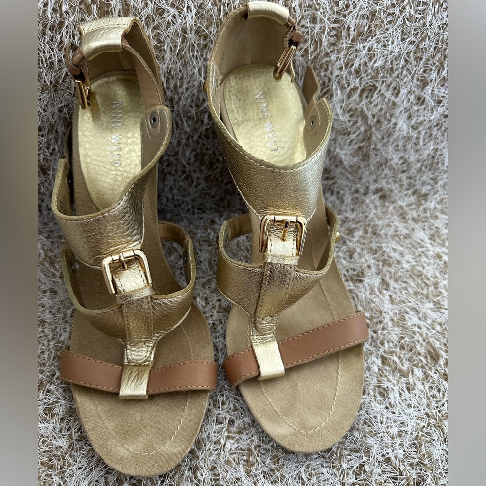 Nine West Gold sandal